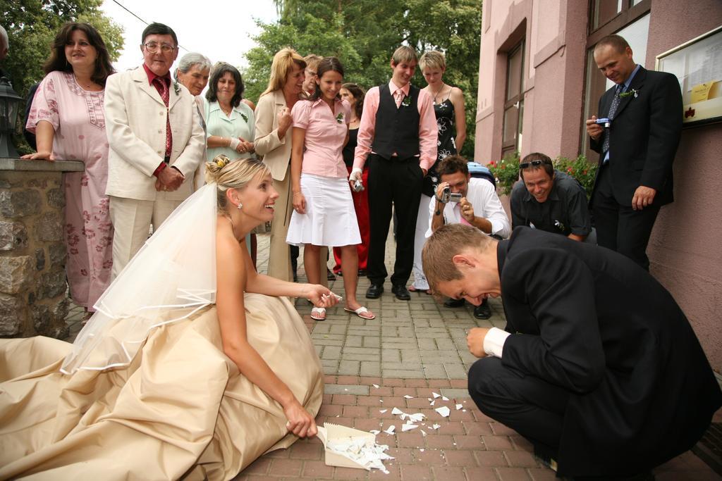 Hotel Grand Řevnice Eksteriør billede