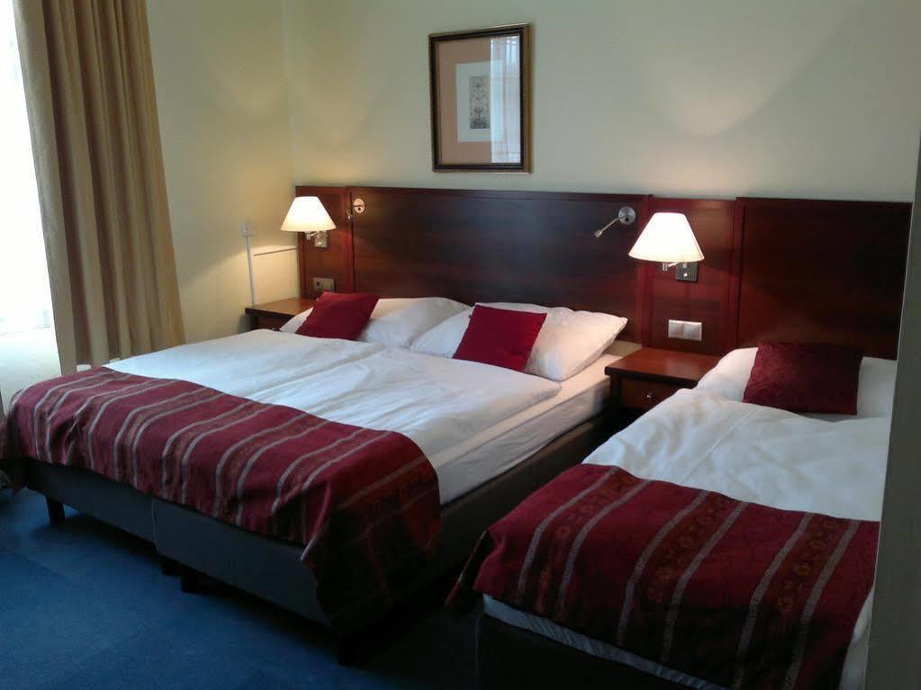 Hotel Grand Řevnice Eksteriør billede